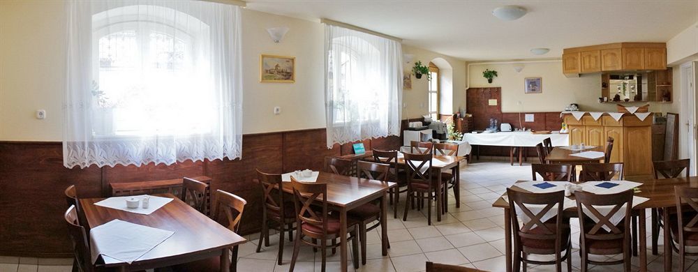 Corvin Hotel Дьёр Экстерьер фото