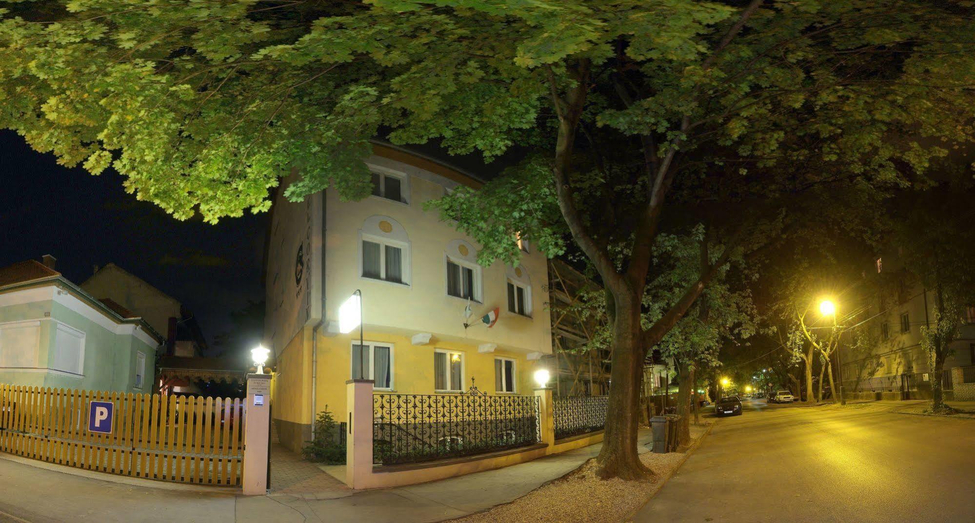 Corvin Hotel Дьёр Экстерьер фото